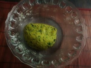 Do your kids run away from greens? You can conceal the nutritious greens yet feed them in the form of this classic Methi Palak Coriander Paratha.