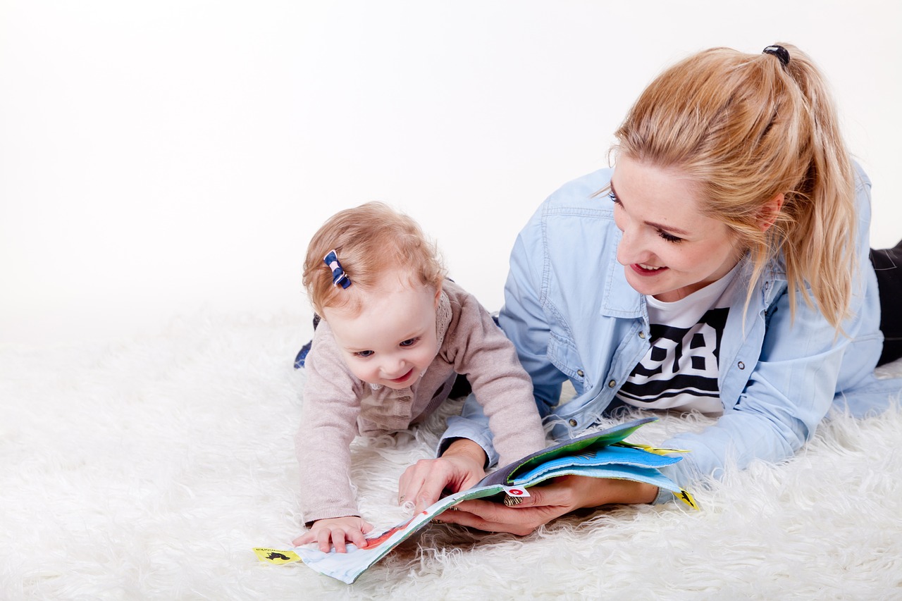 Raising Bookworms - How to encourage your child to love reading ...
