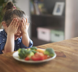 Does your child refuse to eat? Are you confused about what is bothering your child? Here are some reasons why kids dislike food.